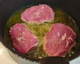 Foto del paso 2 de la receta: Carrilleras ibéricas en salsa de berenjena y champiñones