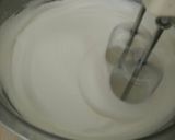 Foto langkah ke 3 dari resep Chiffon Belang Putih Telur.