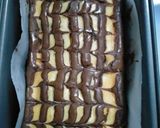 Foto langkah ke 9 dari resep Choco Cheese Brownies.