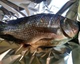Foto del paso 2 de la receta: Mojarra en papel aluminio!