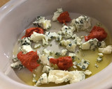 Foto del paso 1 de la receta: Huevos al horno con queso azul y sobrasada murciana