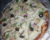 A picture of step 5 of Ginger malai boti pizza 🍕😋.