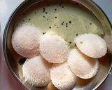 A picture of step 3 of Yummy idli.