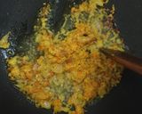 Foto langkah ke 4 dari resep Kikil Tahu Bumbu Kuning.