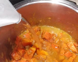 Foto del paso 4 de la receta: Crema de calabaza sin lactosa con chorizo