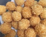 Foto langkah ke 5 dari resep Crispy Cheese Potato balls - bola bola kentang keju.