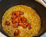 Foto del paso 3 de la receta: Guiso de calamares con chorizo