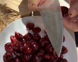 Foto del paso 1 de la receta: Gazpacho de cerezas 🍒 🍅