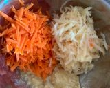 Foto langkah ke 1 dari resep Banana, Carrot, Apple Muffins.