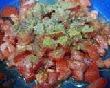 صورة لخطوة 3 من وصفة سلطة الطماطم مع البيض المسلوق والبطاطس 🍅🥚🍟