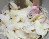 Foto del paso 4 de la receta: 🍎Torta haragana de manzanas y pasas con harina de almendras🍎 #Singluten 🍎Sin azúcar agregada 🍎