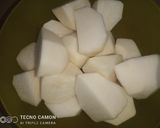A picture of step 4 of Shaljam gosht.