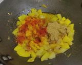 आलू लौकी की सब्जी (Aloo lauki ki sabzi recipe in Hindi) रेसिपी चरण 4 फोटो