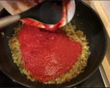 Foto del paso 4 de la receta: Merluza con tomate | Minimalista total