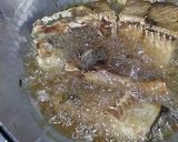A picture of step 1 of Sindhi style masaledar fish.
