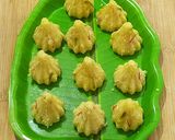 A picture of step 6 of Semolina-Coconut Modak.