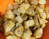 A picture of step 3 of Crispy potato chat.