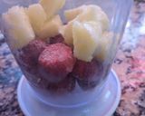 Foto del paso 1 de la receta: 🍹Licuado de frutilla y ananá 🍍🍓