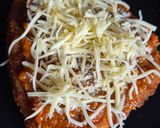 Une image de l'étape 7 de Escalopes de poulet gratinées à la bolognaise et à la mozzarella.