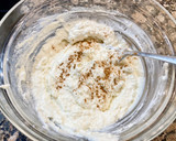 Foto del paso 3 de la receta: Postre de requesón, nata y canela