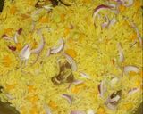 A picture of step 4 of Fried Turmeric rice.