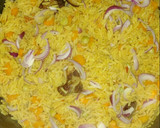A picture of step 4 of Fried Turmeric rice.