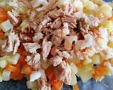 Foto del paso 14 de la receta: Troncos de calabacín rellenos de atún y langostinos