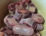 Foto langkah ke 1 dari resep Sop Buntut Sapi.