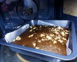 A picture of step 4 of Chocolate Walnut Cake with cake premix.