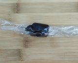 चिंचेची टाॅफी (tamarind candy recipe in marathi) रेसिपी स्टेप 7 फोटो