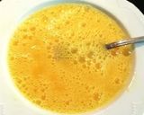 Foto del paso 4 de la receta: Tortilla de trigueros con gambas rojas