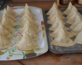 A picture of step 11 of Aloo Samosa (Potato Samosa).