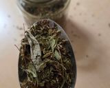 Foto del paso 1 de la receta: Limonada endulzada con stevia natural 🍋 2 opciones de cómo consumir la planta 🪴