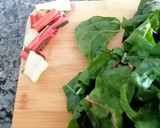 Foto del paso 1 de la receta: Acelgas gratinadas con huevo