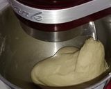 Foto langkah ke 2 dari resep Roti Manis Lembut isi Kelapa.