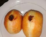 A picture of step 7 of Filled doughnut 🍩.