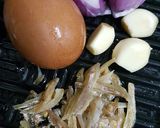 A picture of step 1 of Fried Lady Fingers with Egg and Anchovies (Malaysian Style).