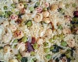 A picture of step 2 of Makhana Dum pulao.