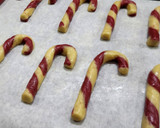 Foto del paso 9 de la receta: 🍬🎅🏻 Candy cane cookies 🍬 Galletitas de manteca navideñas bicolor 🎅🏻🍬