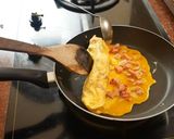 Foto langkah ke 2 dari resep Resep Bekal Anak Sekolah Bahan Dasar Telur Enak dan Mudah/ Tamago/ Telur gulung crabstick.