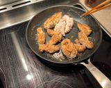 A picture of step 4 of Sweetbreads with Madeira sauce, spring onions.