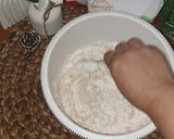 Foto langkah ke 2 dari resep Meat Pizza Mini.