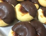 Foto del paso 7 de la receta: Pepas sabor naranja con dulce de batata/ membrillo bañadas