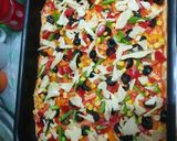 صورة لخطوة 5 من وصفة بيتزا أنواع بعجينة العشر دقائق 🍕