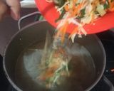 Foto del paso 12 de la receta: Sopa de fideos cantonesa
