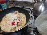 Pollo a la mostaza con verduras y salsa blanca