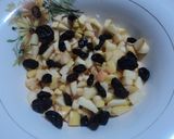 Foto del paso 1 de la receta: Ensalada Navideña de manzana y pasas campirana de los Altos de Jalisco