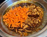 A picture of step 4 of Pancit Sotanghon Guisado (Stir-Fried Glass Noodles).