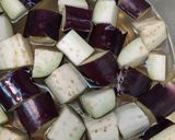 Foto langkah ke 1 dari resep Terong Sambal Bilis.