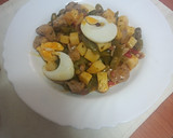 Foto del paso 10 de la receta: Habichuelas compuestas con carne de cochino, papas fritas y huevo duro